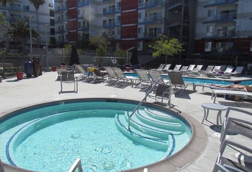 Resort Style Walk To The Beach