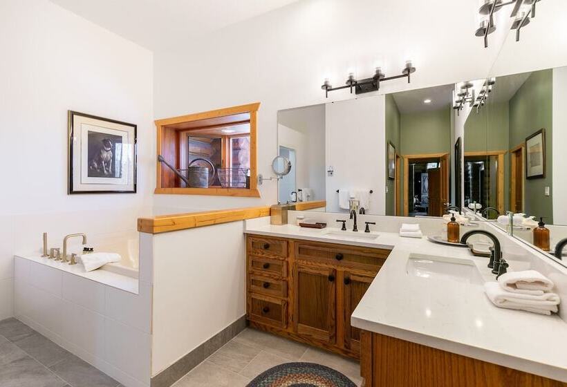 Snowdrift Cabin By Avantstay Breathtaking Home W/ Prime Ski Access