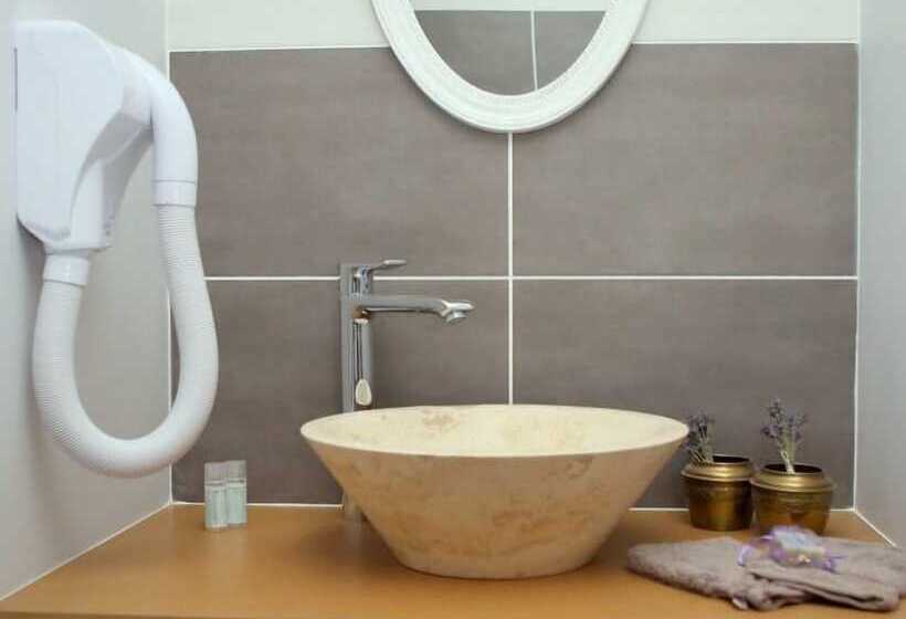 مبيت وإفطار Aux Pierres Magiques