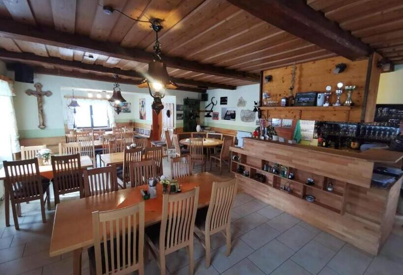 Bed and Breakfast Gasthaus Felsenwastl