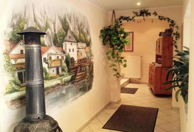 ベッドアンドブレックファースト Gasthaus Felsenwastl
