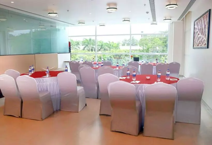 7 Apple Hotel Aurangabad