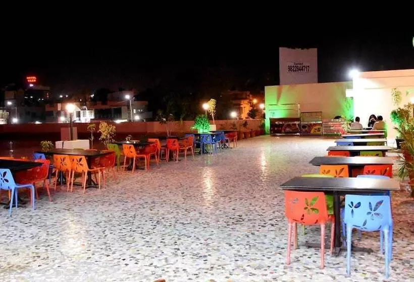 7 Apple Hotel Aurangabad