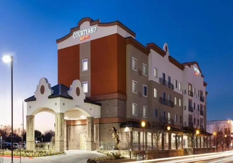 ホテル Courtyard By Marriott Fort Worth Historic Stockyards