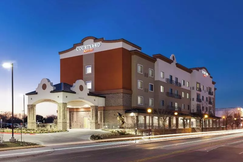 ホテル Courtyard By Marriott Fort Worth Historic Stockyards
