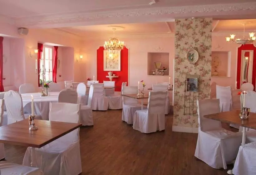 Hotelli Gasthaus Schiff