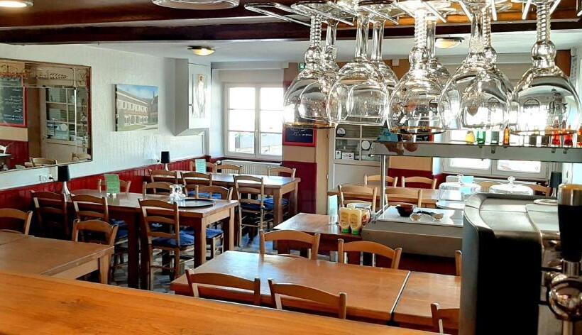 فندق Le Marmagne