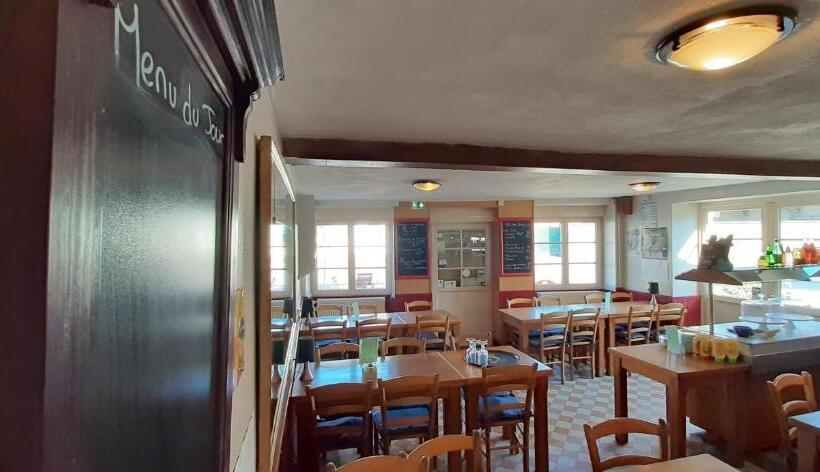 فندق Le Marmagne