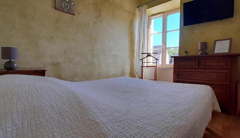 فندق Le Marmagne