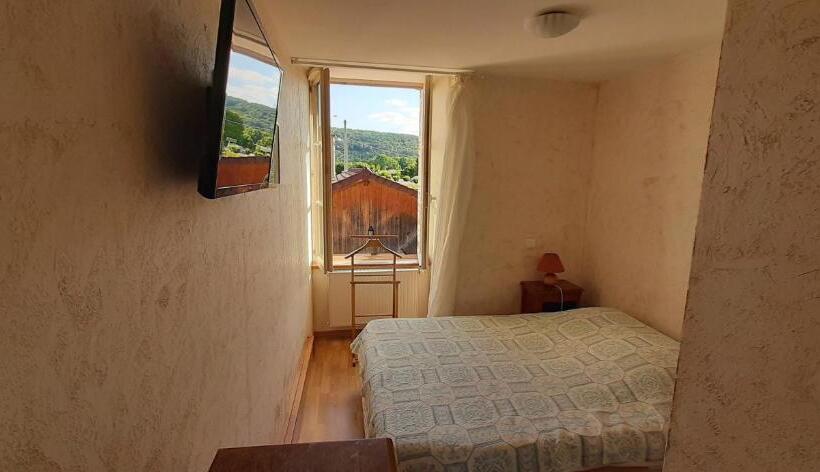 فندق Le Marmagne