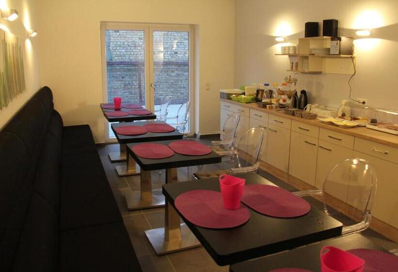 בית מלון כפרי Victoria Living