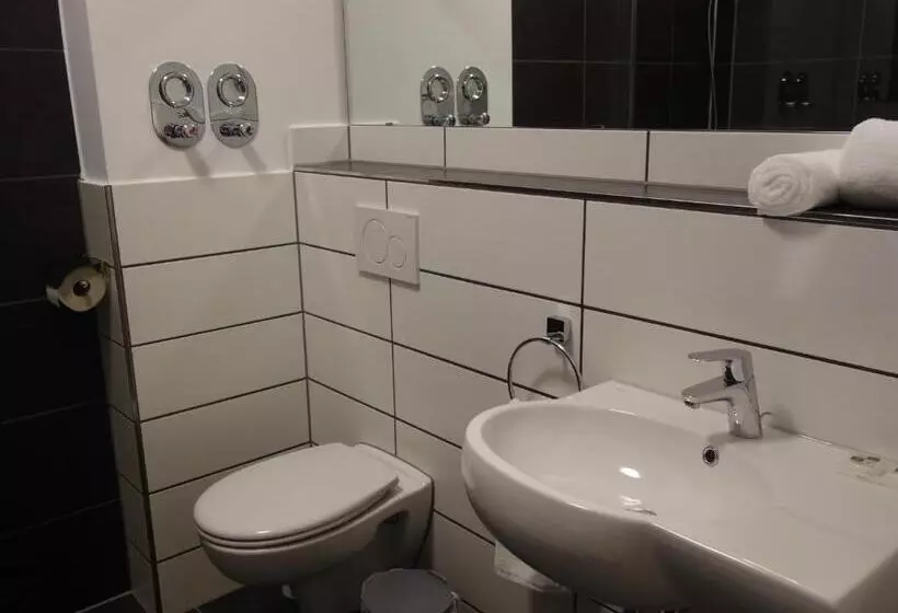Hotelli Victoria Living