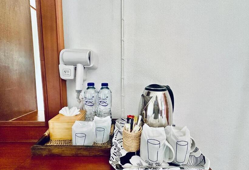 Lanta L.d. Beach Bungalow