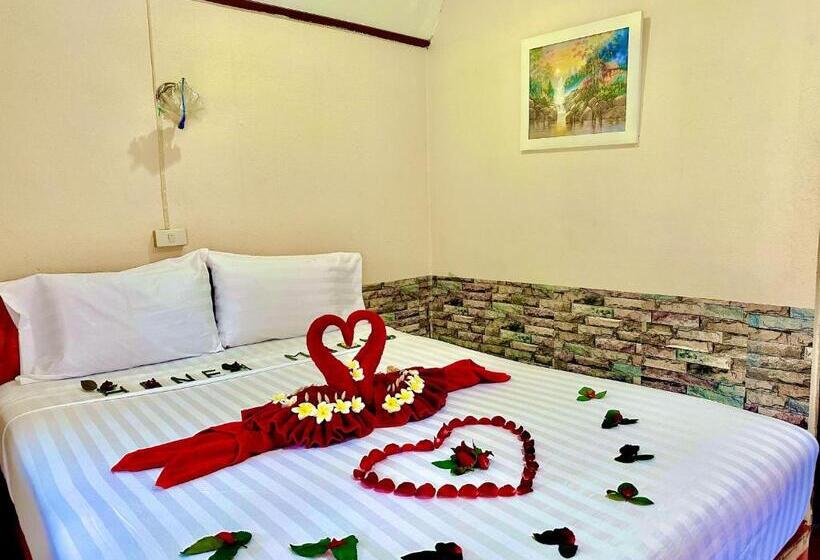 Lanta L.d. Beach Bungalow