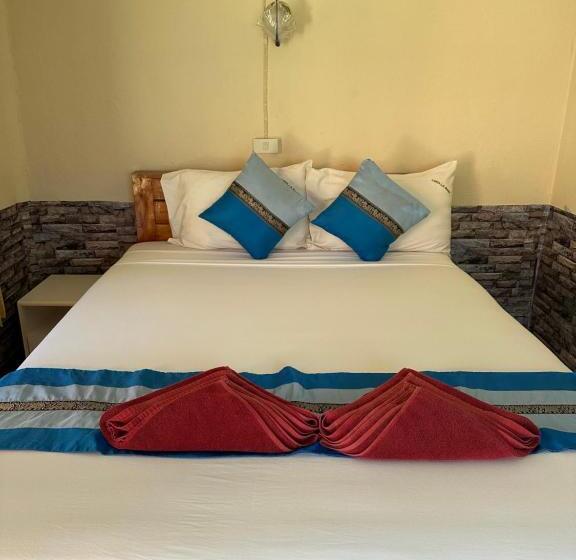 Lanta L.d. Beach Bungalow