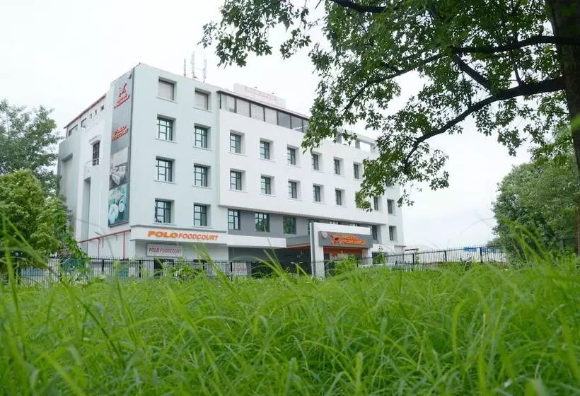 Max Hotels Prayagraj