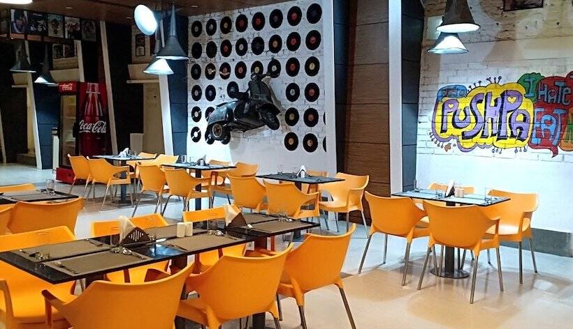 Max Hotels Prayagraj