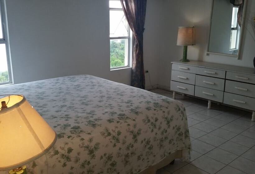 Montego Bay Club Apartments