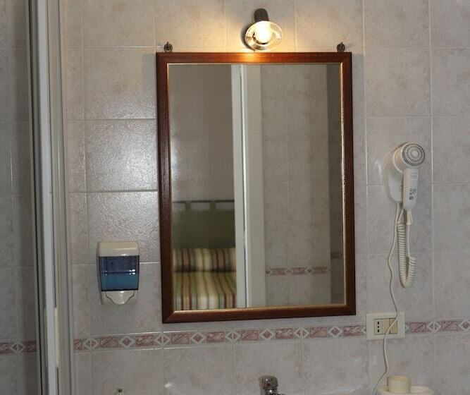 پانسیون Atenea 191