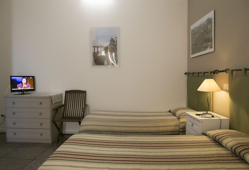 پانسیون Atenea 191