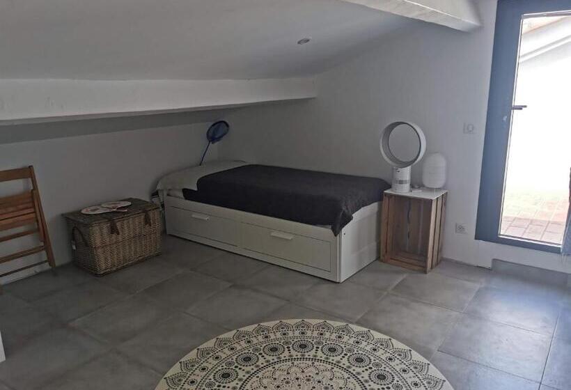 Sur Le Toit De Mèze