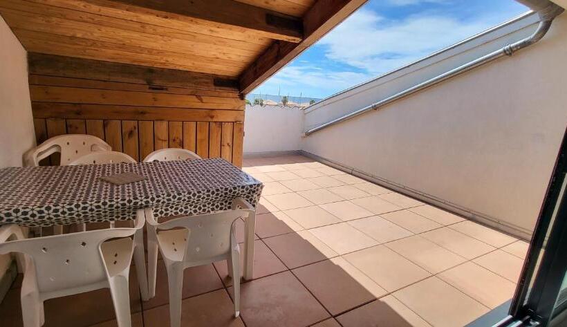 Sur Le Toit De Mèze