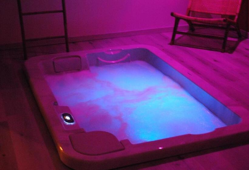 민박 Chambres D Hôtes & Spa Le Relais De La Cavayere