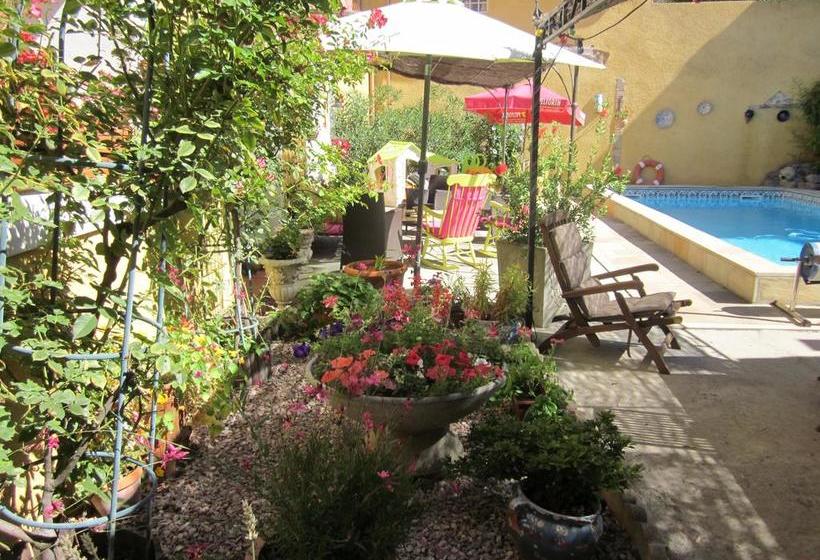 مبيت وإفطار Chez Martine Côté Canal