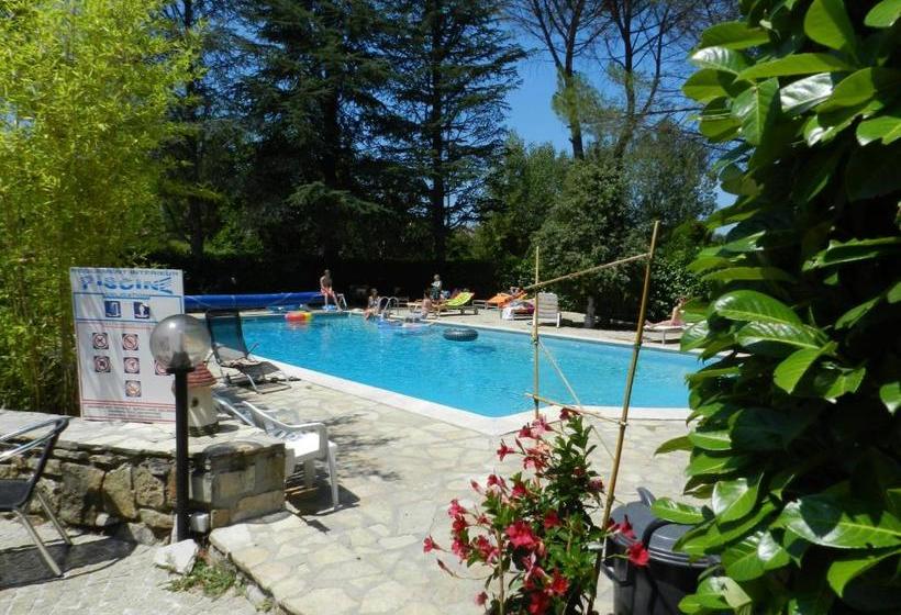 مبيت وإفطار Domaine De La Tour