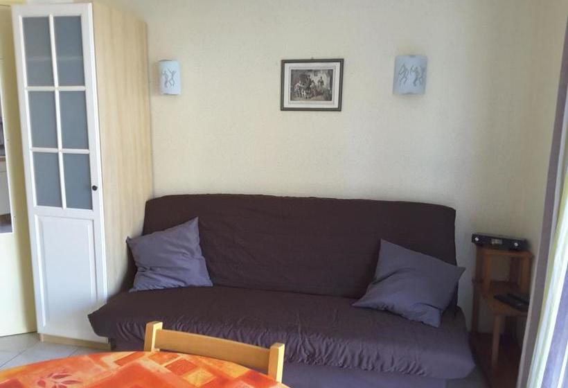 مبيت وإفطار Domaine De La Tour