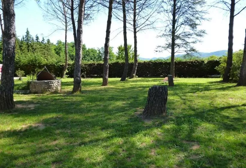 Aamiaismajoitus (B&B) Domaine De La Tour