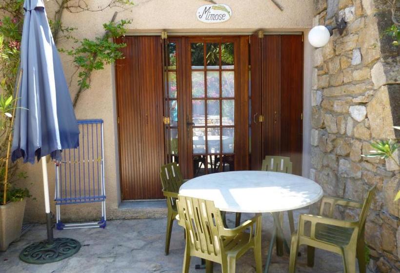 مبيت وإفطار Domaine De La Tour