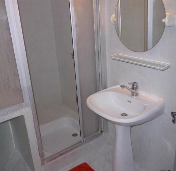 مبيت وإفطار Domaine De La Tour