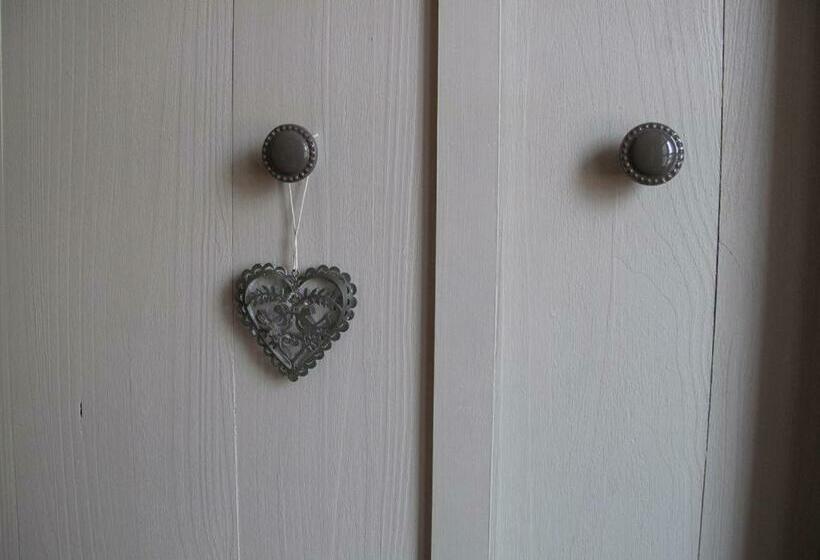 تختخواب و صبحانه Le Mas De L Olivier