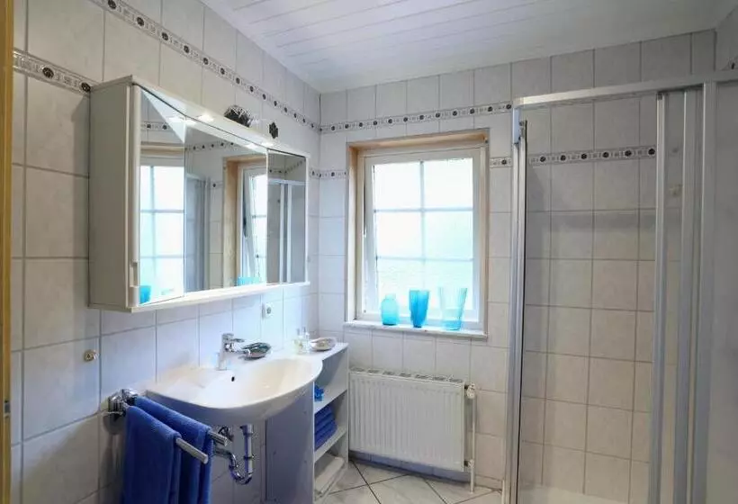 Aamiaismajoitus (B&B) Seehus Ostsee