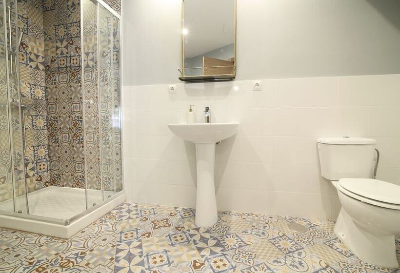 هتل Abracadabra Suites