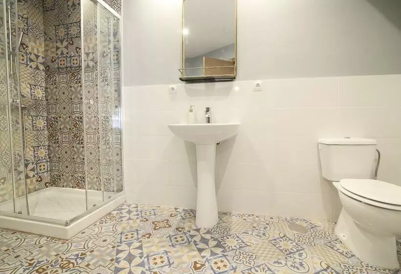 هتل Abracadabra Suites