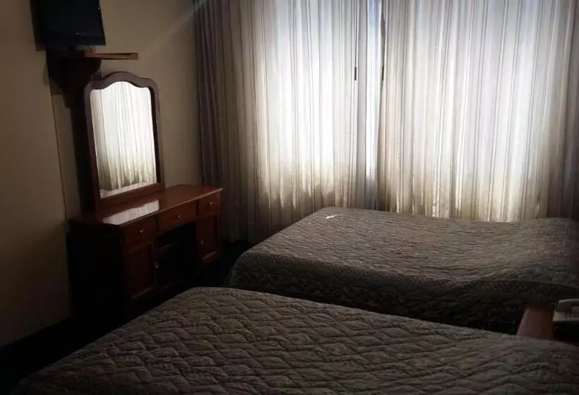 Hotelli Catalina Real