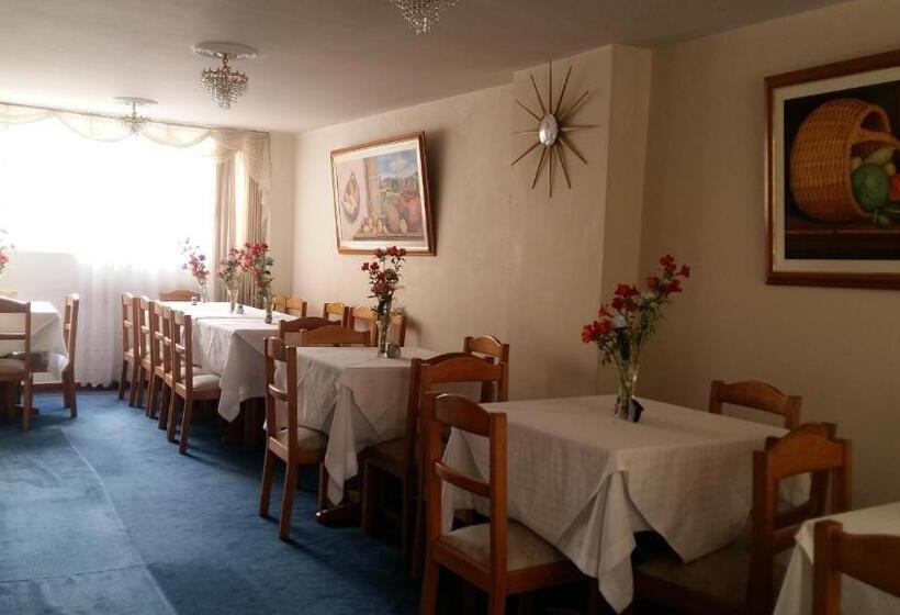 هتل Catalina Real