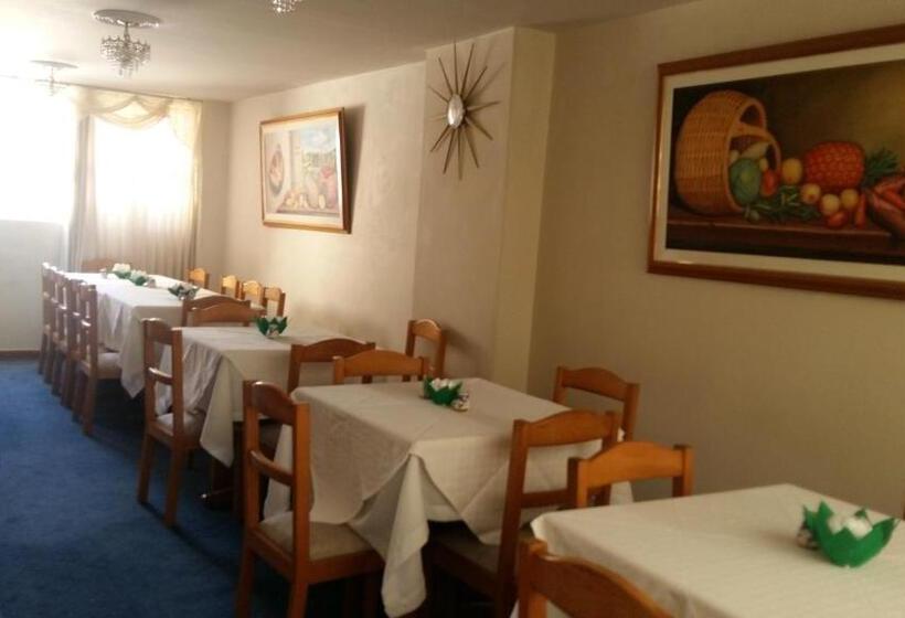 هتل Catalina Real