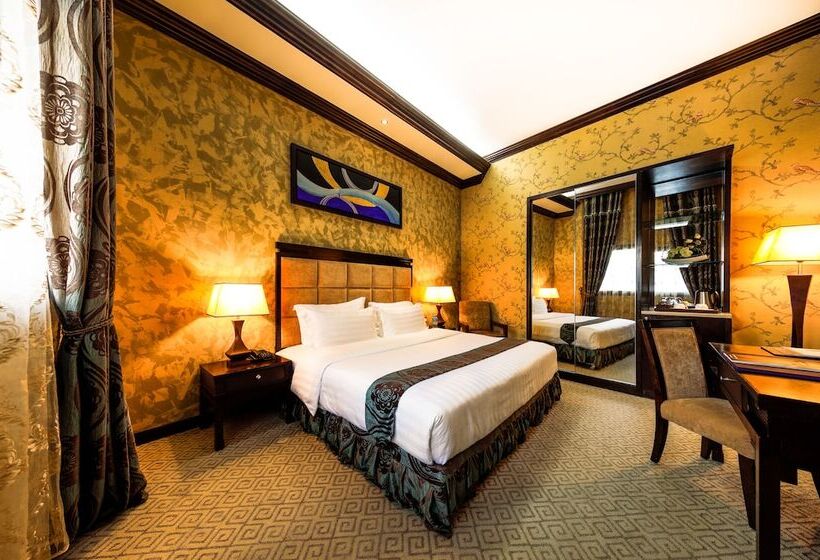 فندق Emirates Park Resort