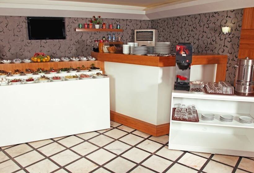 Hotel Grand Zeybek