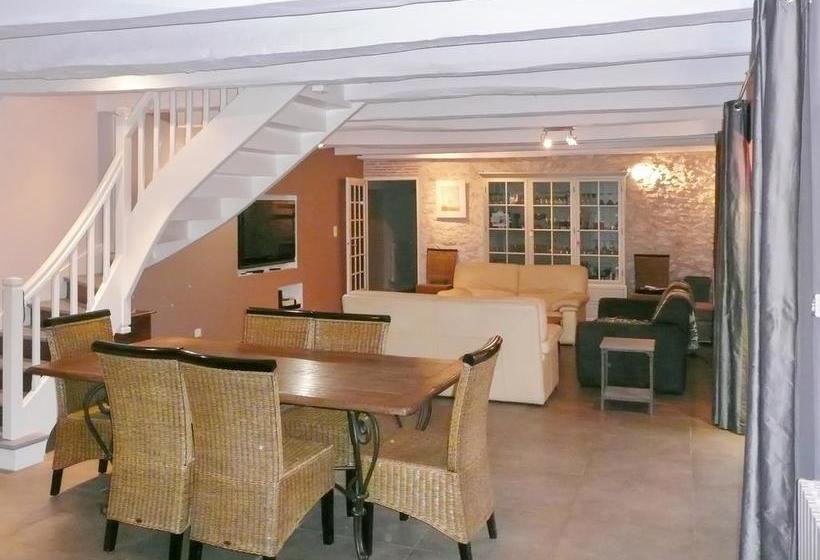 Villa De 4 Chambres Avec Piscine Privee Jardin Amenage Et Wifi A Saint Sylvestre Sur Lot