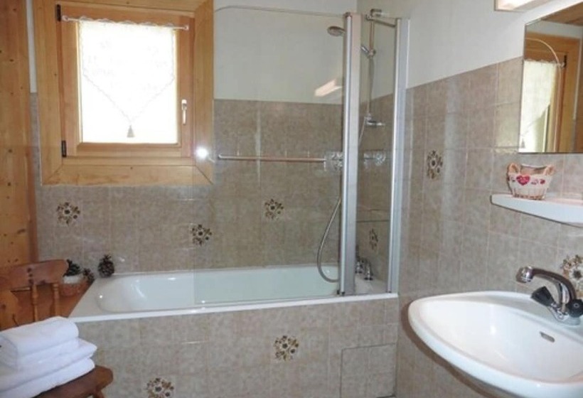 בית מלון כפרי Le Dahu