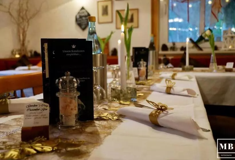 Hotelli Pension Waldschlösschen