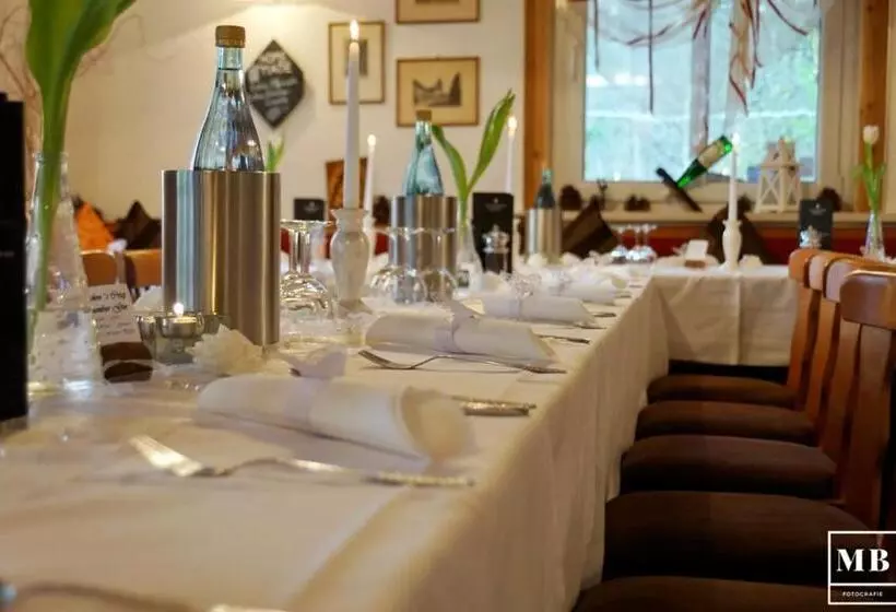 Hotelli Pension Waldschlösschen