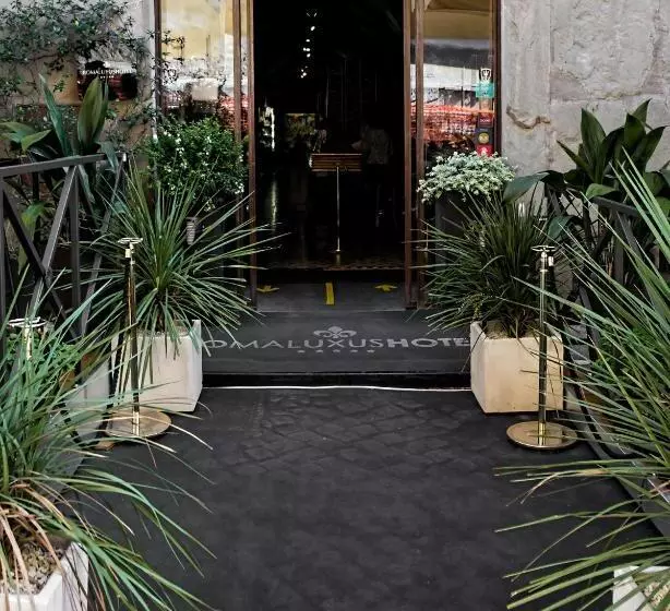 هتل Roma Luxus