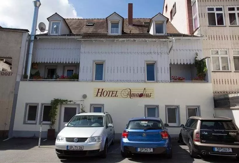 Hotelli Amadeus