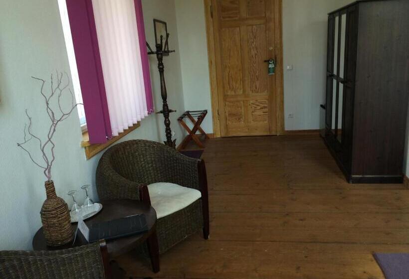 Отель Traumparadies