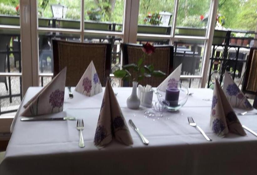 Отель Traumparadies